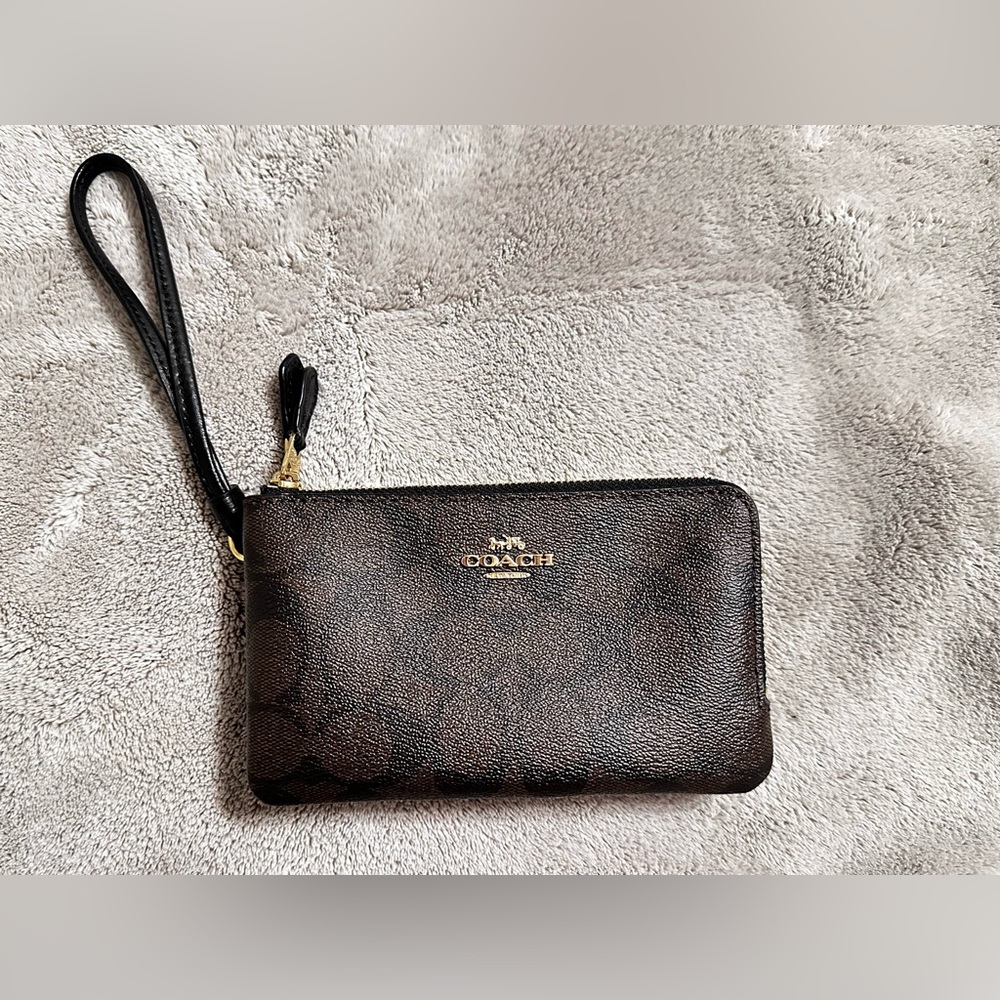 COACH Double Zipper Wristlet